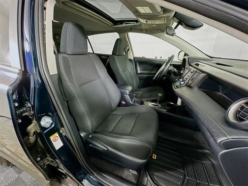 Used 2018 Toyota RAV4 XLE image 34