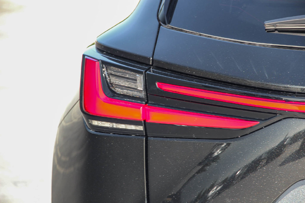 Certified 2026 Lexus NX 350 F Sport AWD/4WD image 8