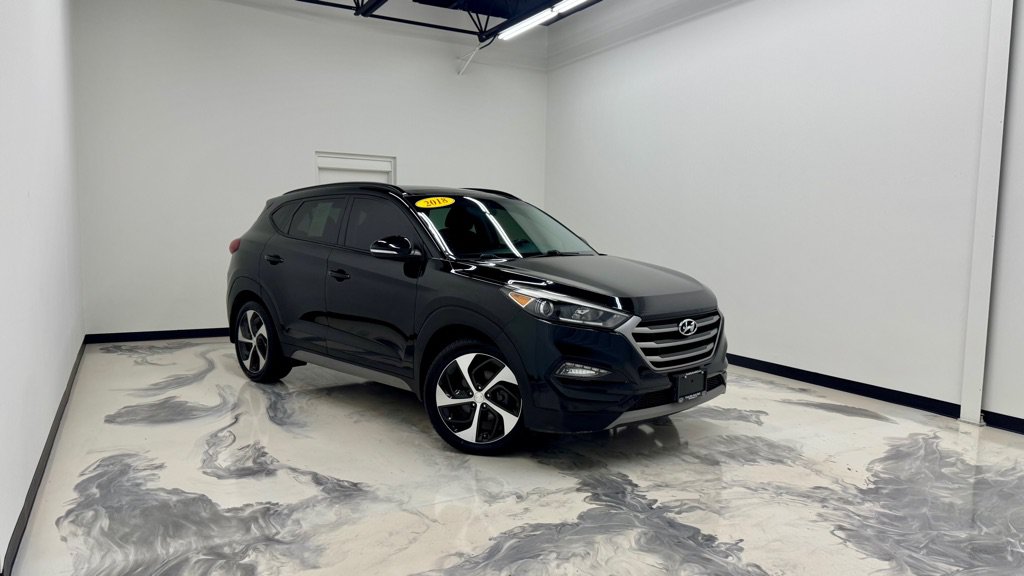 Used 2018 Hyundai Tucson Value FWD image 2