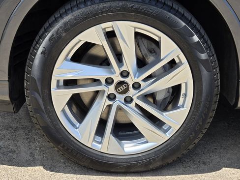 Certified 2023 Audi Q7 2.0T Premium Plus w/ Premium Plus Package AWD/4WD image 16