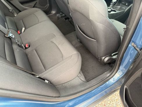 Used 2025 Chevrolet Malibu LT FWD image 23