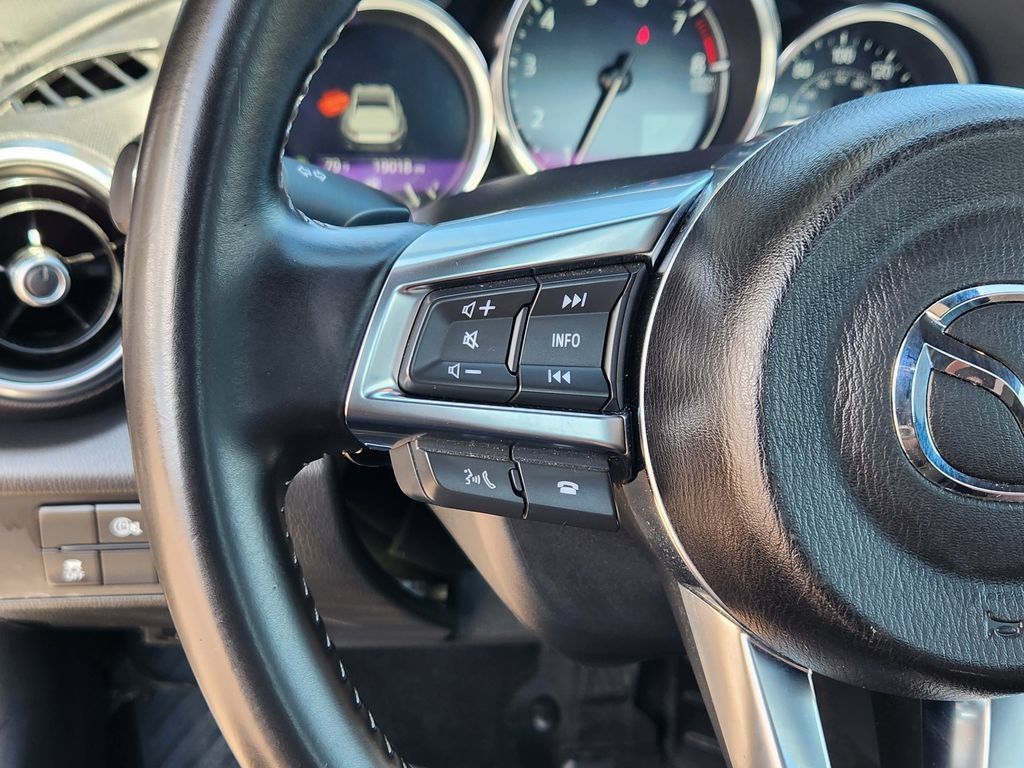 Used 2025 MAZDA MX-5 Miata RF Grand Touring RWD image 18