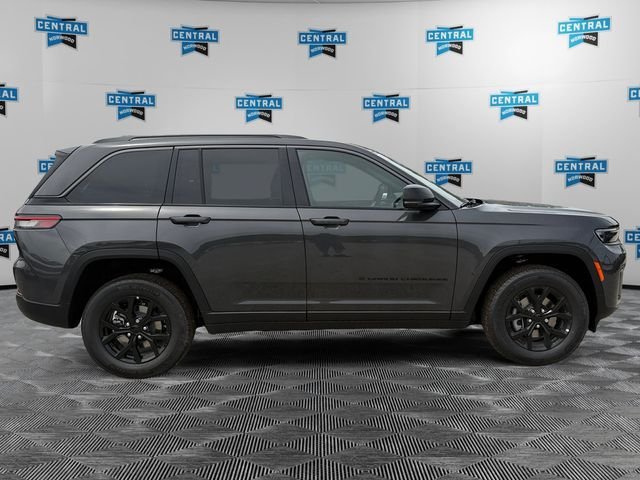New 2026 Jeep Grand Cherokee Altitude AWD/4WD image 6
