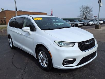 Used 2021 Chrysler Pacifica Touring w/ Cold Weather Group