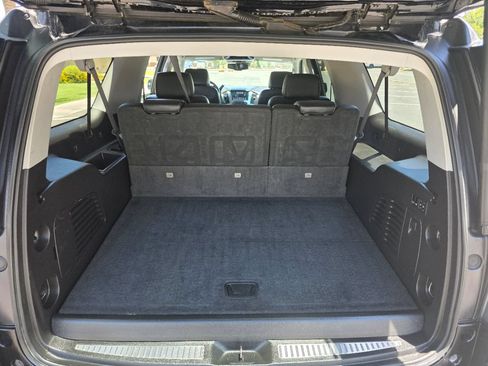 Used 2018 GMC Yukon XL SLT AWD/4WD image 18