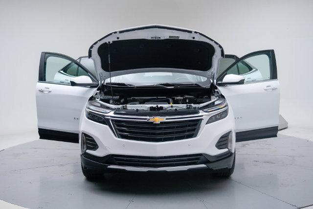 Used 2024 Chevrolet Equinox LT w/ LPO, Floor Liner Package FWD image 17