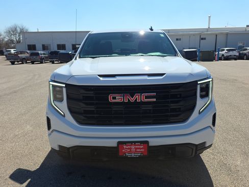 New 2026 GMC Sierra 1500 Pro w/ Graphite Edition image 3