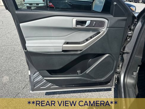 Certified 2024 Ford Explorer XLT w/ Equipment Group 202A AWD/4WD image 11