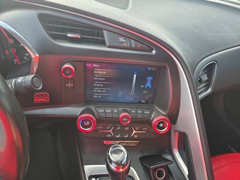 Used 2019 Chevrolet Corvette Z06 RWD image 23
