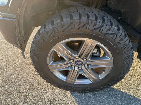 Used 2020 Ford F150 XLT w/ Equipment Group 302A Luxury image 11