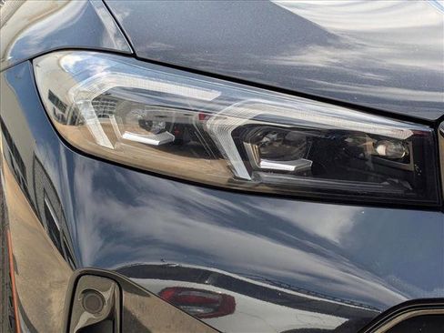 Used 2023 BMW M340i w/ Shadowloine Package image 9