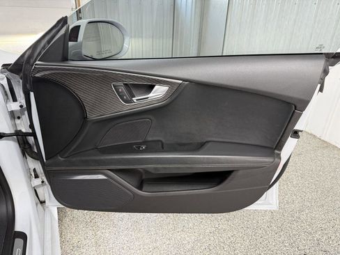 Used 2014 Audi RS 7 Prestige image 39