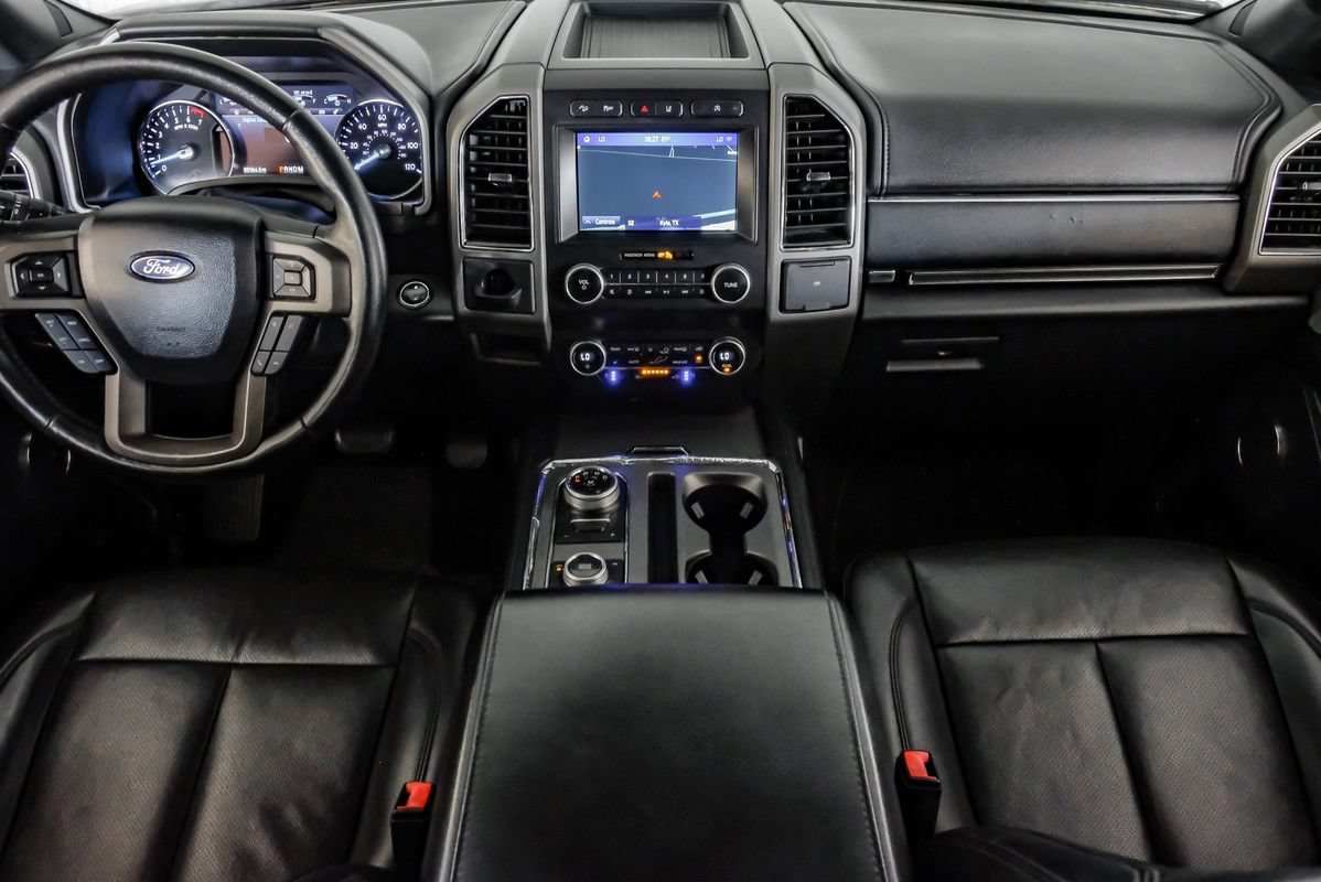 Used 2020 Ford Expedition XLT w/ Equipment Group 202A AWD/4WD image 13