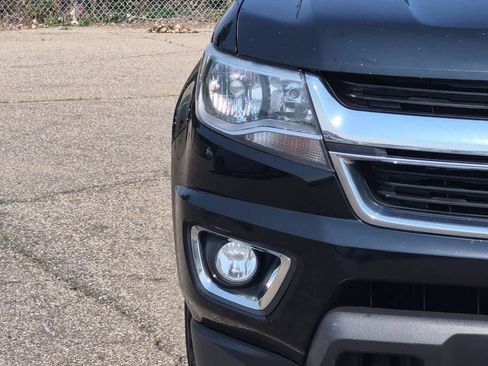 Used 2020 Chevrolet Colorado LT w/ LT Convenience Package AWD/4WD image 10