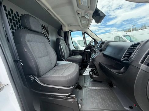 Used 2023 RAM ProMaster 2500 FWD image 17