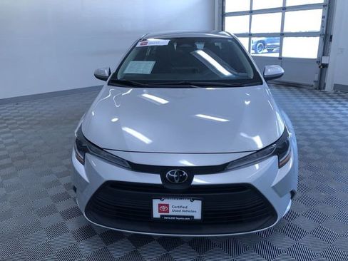 Certified 2025 Toyota Corolla LE FWD image 14