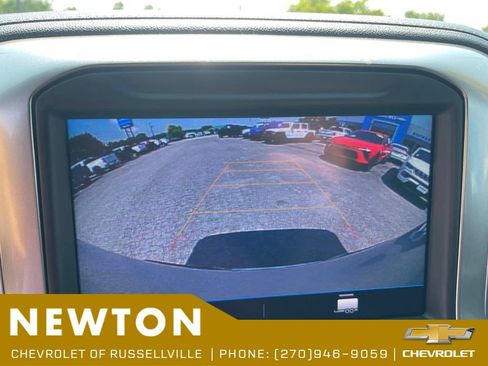 Used 2021 Chevrolet Silverado 1500 LT AWD/4WD image 11