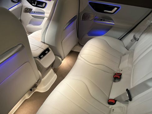 New 2026 Mercedes-Benz EQE 320+ SUV image 11