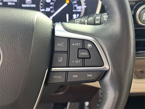 Used 2021 Toyota Highlander Limited image 27