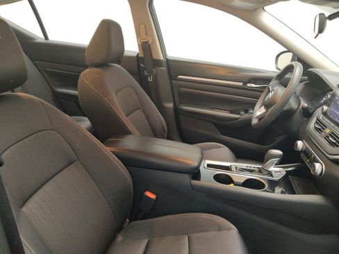 Used 2021 Nissan Altima 2.5 SV FWD image 21