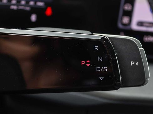 New 2026 Audi Q3 quattro 2.0T AWD/4WD image 24