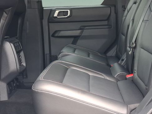 Used 2026 Ford Bronco Outer Banks AWD/4WD image 15