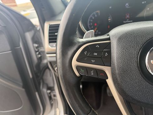 Used 2017 Jeep Grand Cherokee Limited RWD image 21