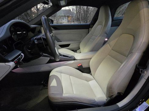 Used 2021 Porsche 911 Targa 4 image 13