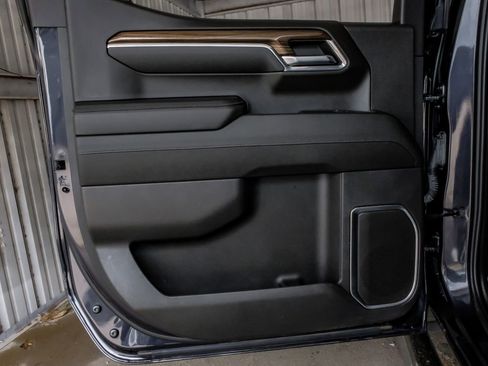 Used 2024 Chevrolet Silverado 1500 LT w/ Z71 Off-Road Package image 46