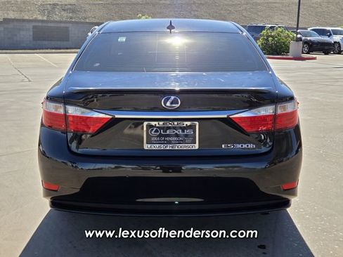 Used 2013 Lexus ES 300h 300h w/ Luxury Pkg image 5