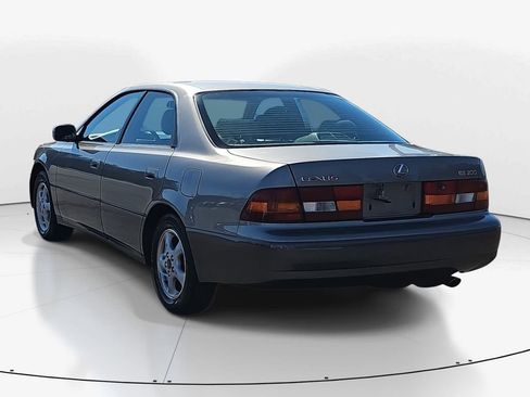 Used 1998 Lexus ES 330 image 8