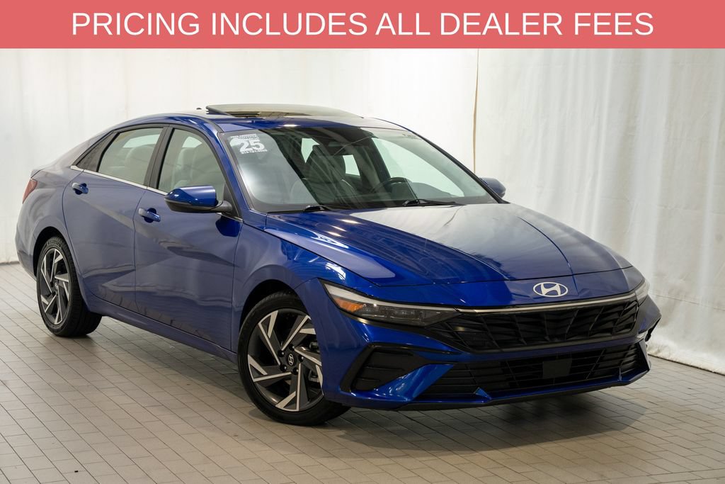 Used 2025 Hyundai Elantra Limited FWD image 1