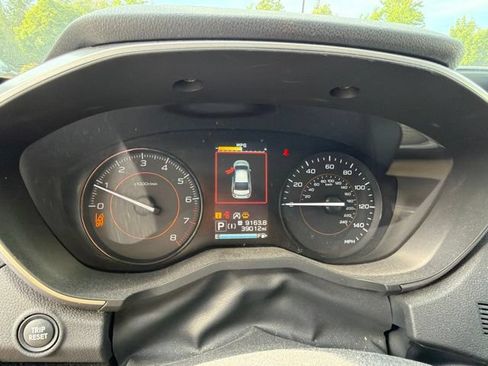 Used 2021 Subaru Crosstrek 2.0i Premium w/ Moonroof Package AWD/4WD image 8