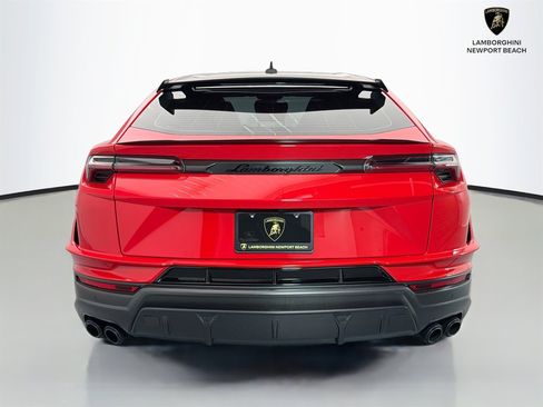 Used 2024 Lamborghini Urus Performante AWD/4WD image 6