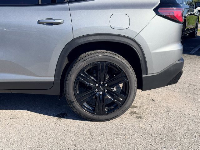 Used 2026 GMC Acadia Elevation w/ Black Edition FWD image 9
