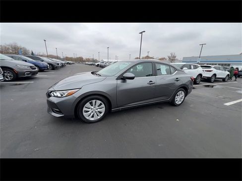 Used 2023 Nissan Sentra S image 4