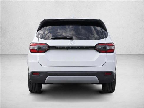 Used 2025 Honda Pilot EX-L image 6