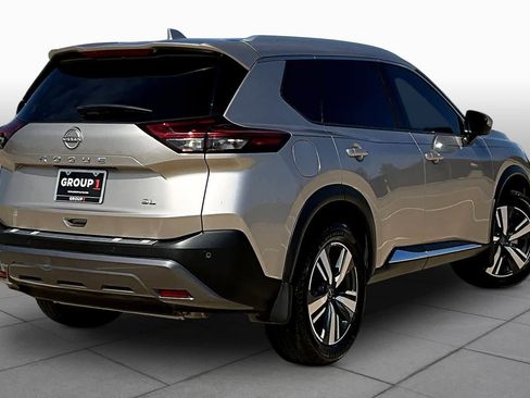 Used 2023 Nissan Rogue SL image 12