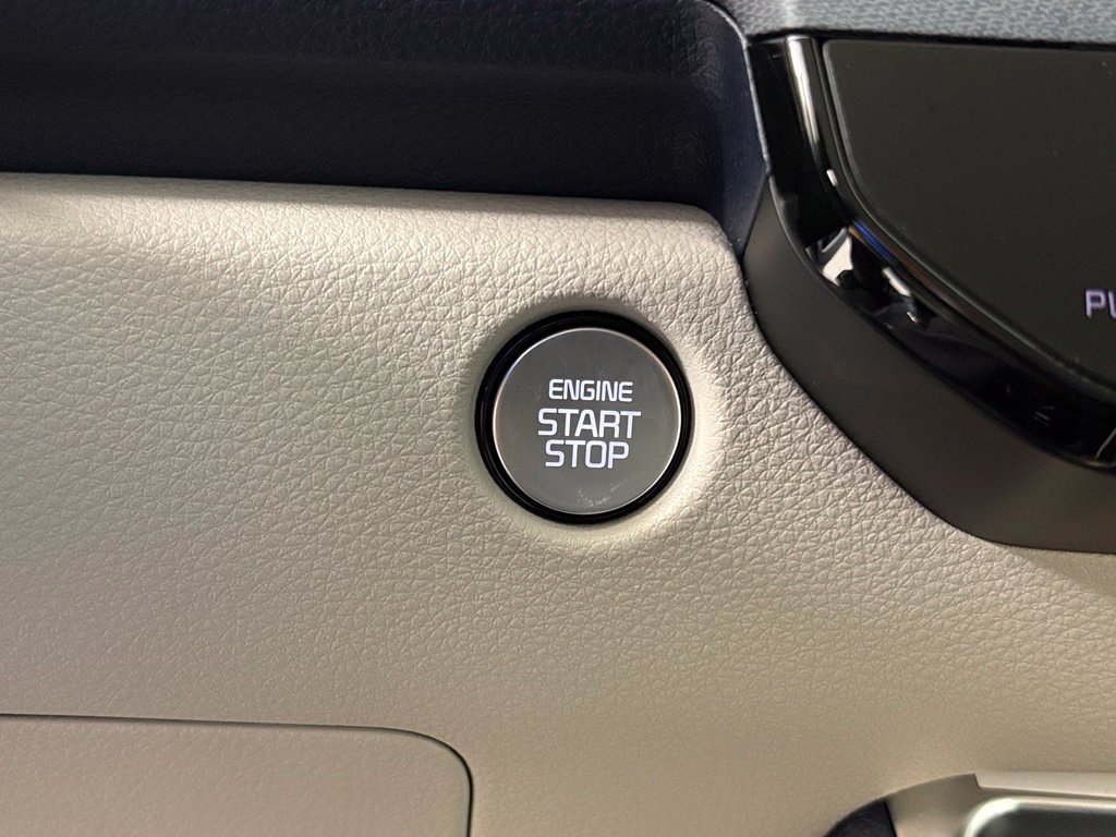 New 2026 Kia Carnival EX FWD image 28