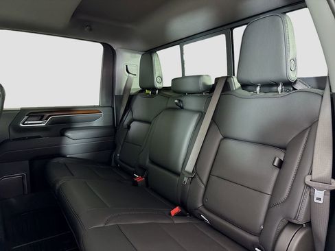 New 2025 GMC Sierra 3500 Denali w/ Denali Reserve Package image 25