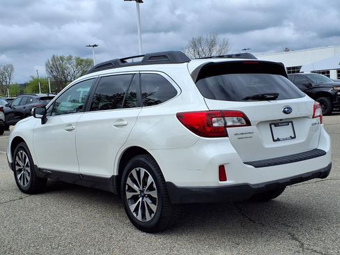 Used 2015 Subaru Outback 2.5i Limited AWD/4WD image 7