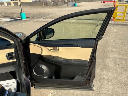 Used 2015 Lexus NX 200t AWD w/ Premium Package image 31