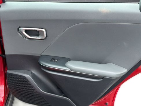 Used 2025 Kia K4 FWD image 28