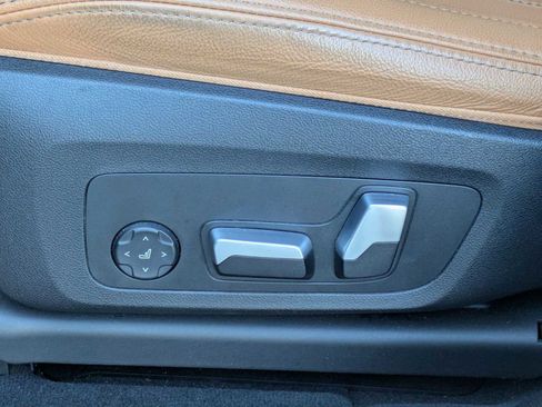 Used 2022 BMW X3 M40i image 16