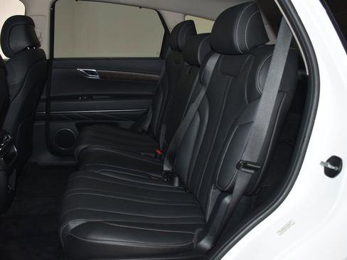 Used 2024 Genesis GV80 2.5T image 25