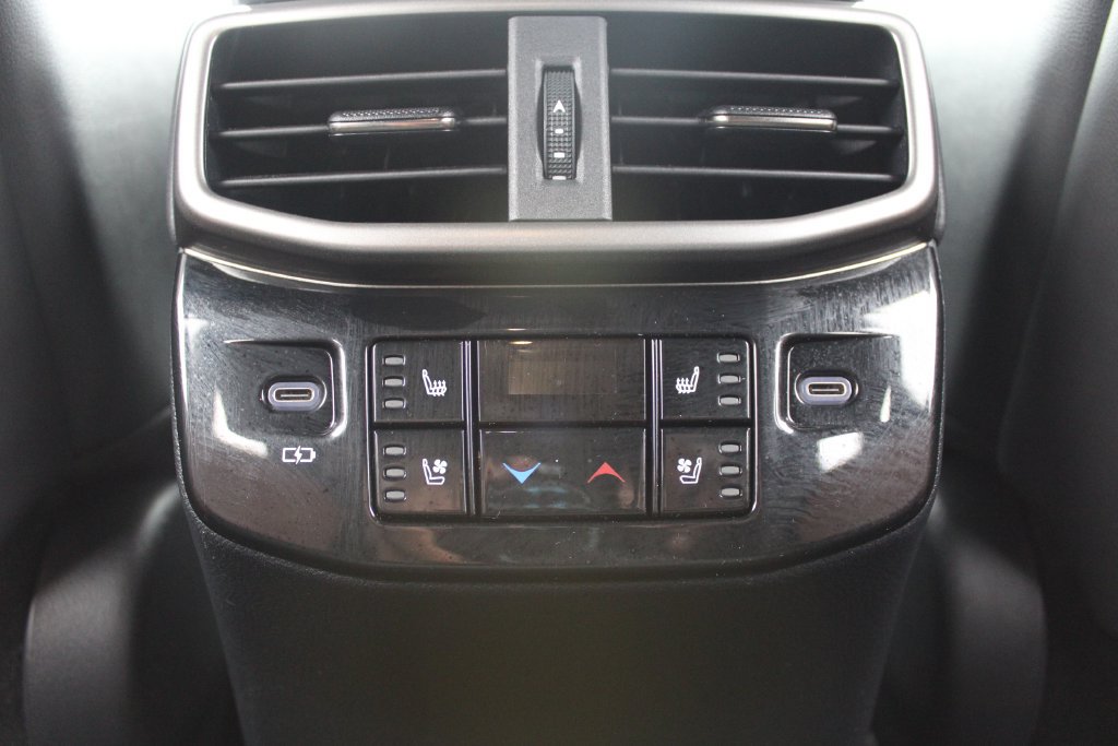 Used 2023 Lexus RX 350 AWD w/ Accessory Package image 15