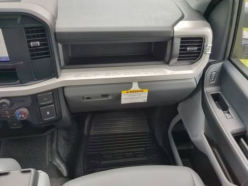 New 2025 Ford F550 4x4 Crew Cab Super Duty image 24