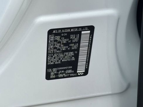 Used 2025 INFINITI QX80 Sensory AWD/4WD image 36