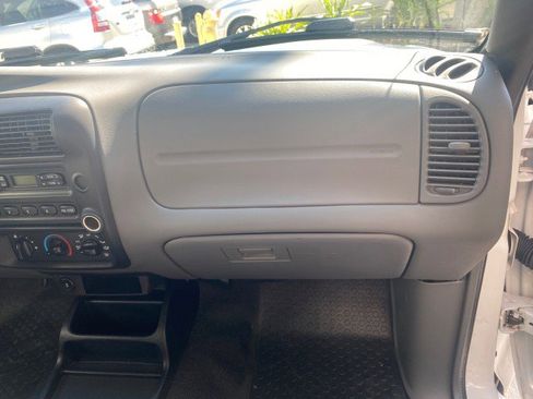 Used 2010 Ford Ranger XL image 97