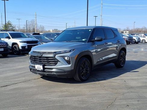 Used 2024 Chevrolet TrailBlazer LS image 24